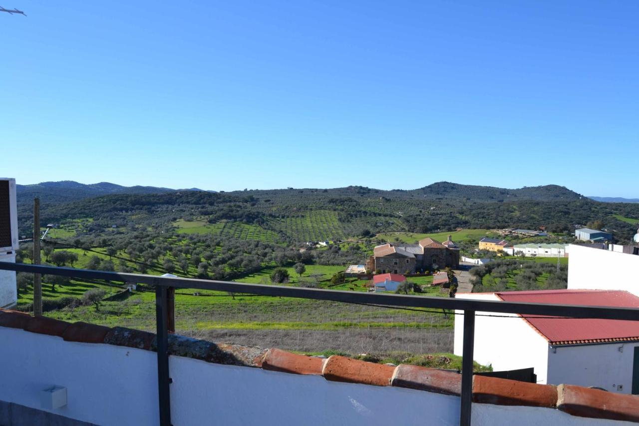 La Martela De Fuentes Casa De Diseno Rural Villa Fuentes de León Екстериор снимка